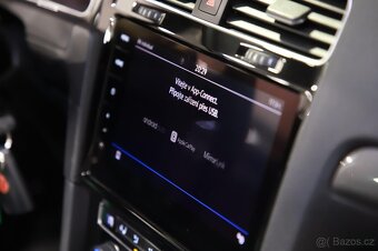 VW Golf 7 Variant 2.0 TDI 110kW DSG / Záruka 2-roky - 13