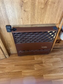 Karavan Eriba-Nova 390 Doklady - 13