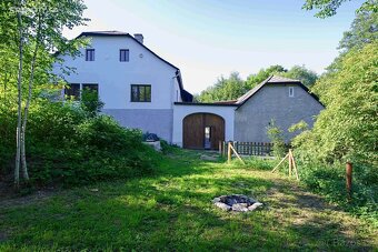 Prodám bývalý statek na Sumavě na polosamotě u řeky. - 13