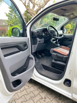 Peugeot Expert Traveller 6 sedaček - 13