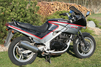 Kawasaki GPZ 500 S - 13