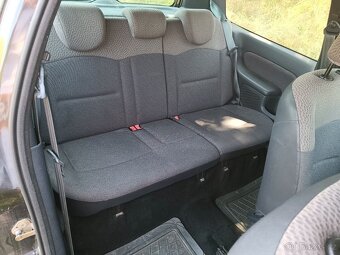 Renault Clio II 1.2 43KW třídveřový - 13