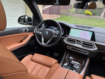 BMW X5 45e 2021, Sky Lounge, Laser, Massage, 4 zón. kl. - 13