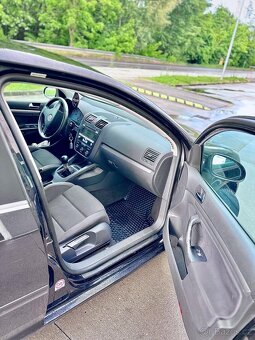 Volkswagen Golf V 2.0 TDI Nová STK - 13
