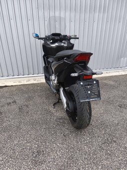 Honda Forza 750 ABS,TC (2022) TOP stav, jako nová, 16 tis.km - 13