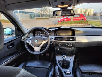BMW 330i E90 - 13