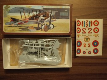 Modely letadel,Směr,plastové stavebnice. - 13