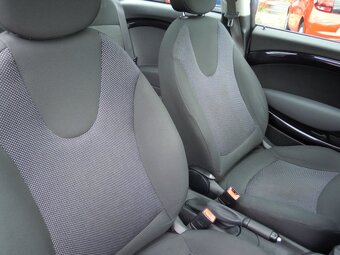 Mini One Clubman 1.4i 70kw (95hp) r.v.4/2009 - 13