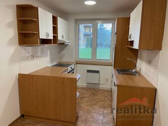 Pronájem bytu 2+1 57 m2, Opava, ul. Nám. Sv. Hedviky - 13