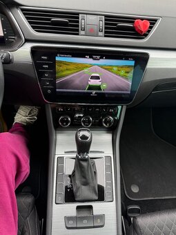 Škoda superb III 2.0TDI 110kw FULLLED VIRTUAL DSG 2021 - 13