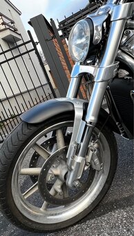 Harley - Davidson, Street Rod ( VR2 ) VRSCR (  černý mat ). - 13