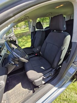 VW Passat B7 Variant 2.0 TDi, 103kW - 13