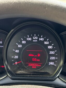 Kia ceed crdi - 13