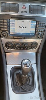 Mercedes C180 120kW, benzín - 13