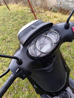 Piaggio Beverly 125i.e - 13