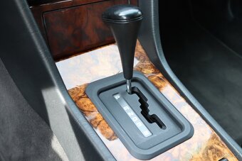 MERCEDES-BENZ 124 E320 CABRIO 162kW - 13