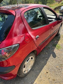 Prodám Peugeot 206 1.4 benzin - 13