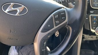 Hyundai i30 Kombi, 1.6i / 1.MAJITEL ČR - 13