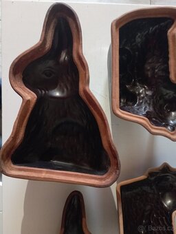 Staré keramické formy na pečení - 13