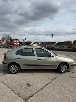 Renault Megane 1.4 16V 89 400km - 13