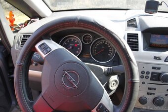 Opel Zafira,1.6,16V,tovární CNG,r.v.2008,CENA60000Kč. - 13