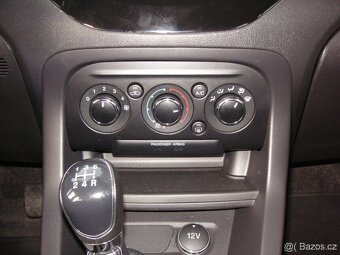 Ford Ka Plus 1.2i - 13