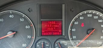Volkswagen Golf V - 13