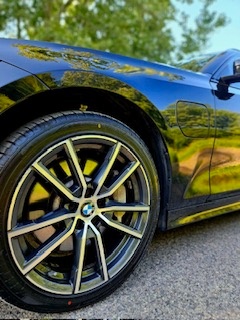 BMW 330e Touring - 13