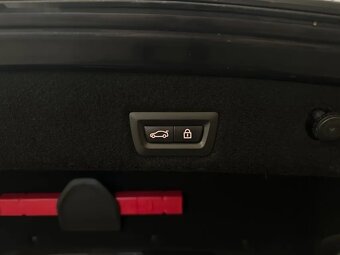 BMW Řada 7, 30D X-Drive Head-up - 13