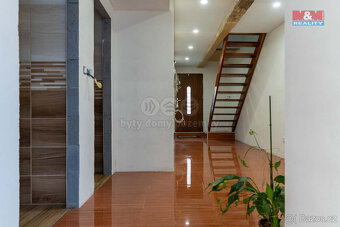 Prodej rodinného domu, 360 m², Zborovice, ul. Lesní - 13