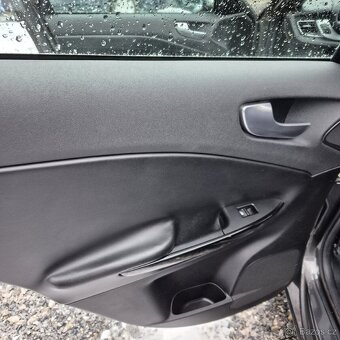 Alfa romeo Giulietta 1,6 JTDM,2010,klima,sada pneu - 13