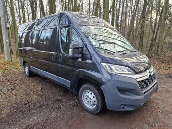 Dodávka s motorem 3,0 IVECO + hydraulické čelo - 13