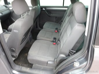 VW TOURAN 2.0 TDI r.v.2005 (100 kw) stk:5/2027 - 13