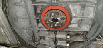 Karburátorový motor Porsche 2.2. Hydraulický napínač řetězu - 13