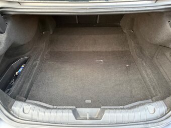 Jaguar XF 2.0d výborný stav - 13