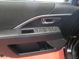 Mazda 5 1.8 85kW 7 míst klima výhřev kamera navi - 13