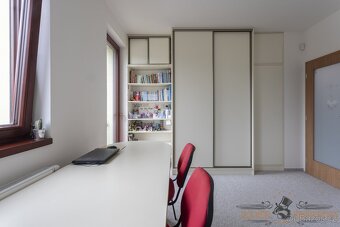 Prodej rodinného domu 260 m2, pozemek 359 m2, ev.č. 00678 - 13