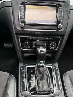 Škoda Superb, 2.0TDI 125KW Elegance SCOUT 4x4 2014 Tažné - 13