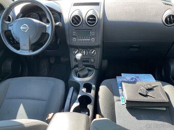 NISSAN QASHQAI 1,6 BENZÍN NAJETO POUZE 45000KM - 13