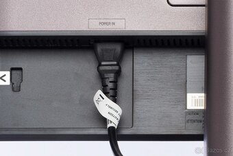 Monitor 24" Ultra HD SAMSUNG U24E850R - 13