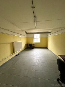 Pronájem garsoniery o rozloze 20 m² v klidné čtvrti K.Varů - 13