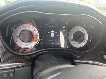 Dodge Challenger 6.4L 50th Anniversary Provoz 4/2022 - 13