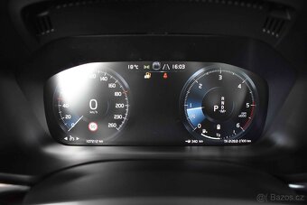 Volvo XC60 B4 AWD INSCRIPTION PANORAMA DPH ČR 1.MAJITEL - 13