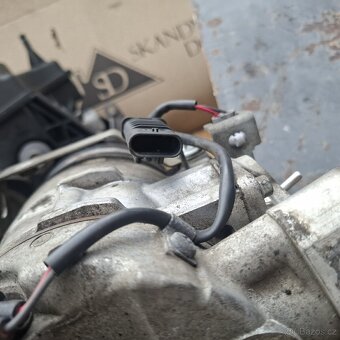 Mercedes díly 2015 - 13