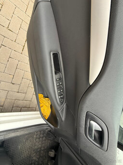 Citroen C4 1.6 HDI 82KW 2011 ČR - 13