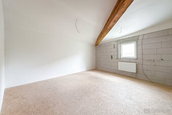 Prodej dvoupatrového domu Halenkovice - 13