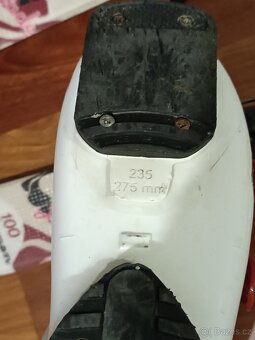 Prodám DĚTSKÝ set - Lyže + hůlky + boty - 13