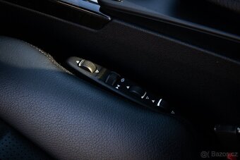 Mercedes E 63 AMG Performance, Krásny stav, Pano, Distronic - 13