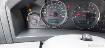 Jeep Grand Cherokee - 13