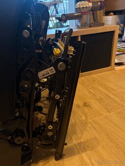 Sedačka Mercedes Benz C63 AMG - 13